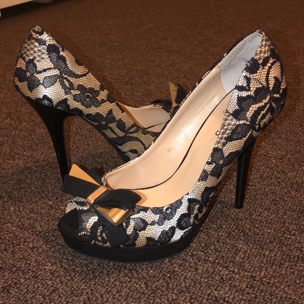 Open toe heels by guess